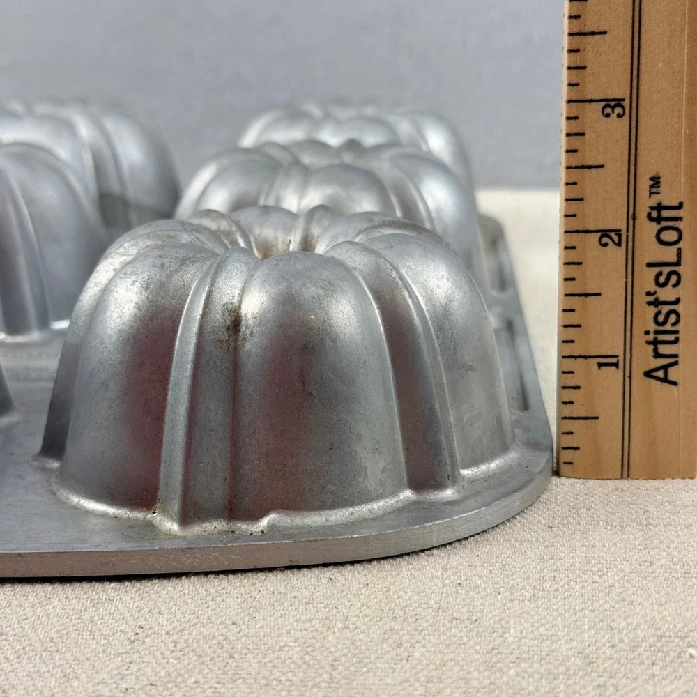 Vintage Nordic Ware Bundt-lette 6 Mini Bundt Cake Pan Cast Aluminum USA‎
